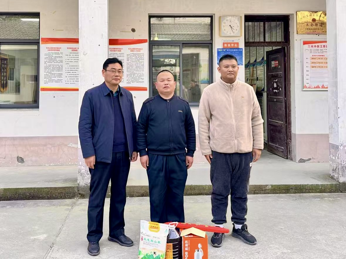 合安保安公司:以军创之名 践拥军之情